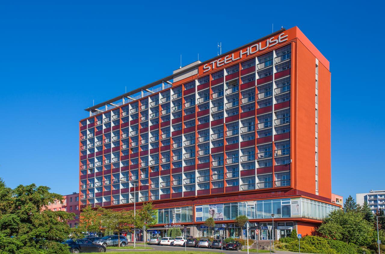 STEELHOUSE Hotel Trinec Buitenkant foto